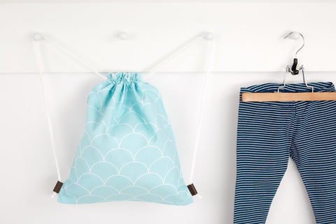 Turnbeutel weiße Halbkreise auf Pastelmint