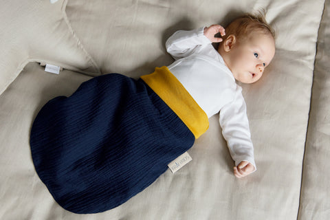 Strampelsack Frühling Sommer Musselin dunkelblau