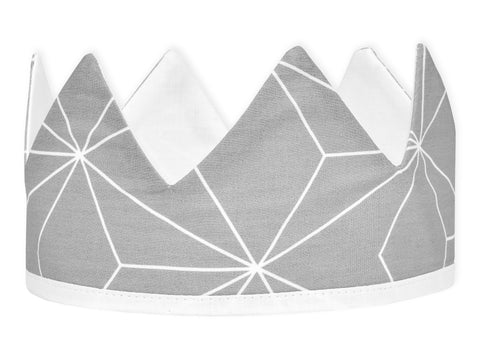 Stoffkrone weiße dünne Diamante auf Grau